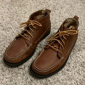 Men’s brown leather chukka boots 10.5